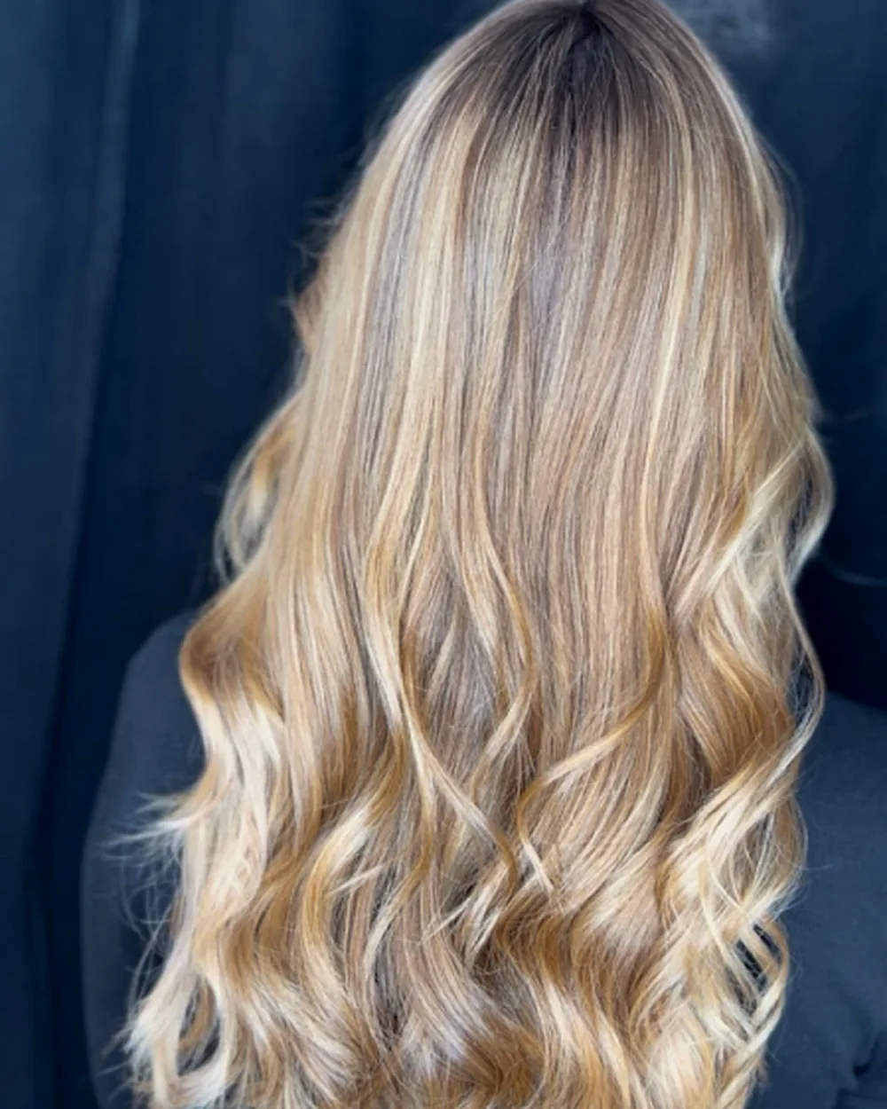 Blonde Balayage mit weichen Übergängen