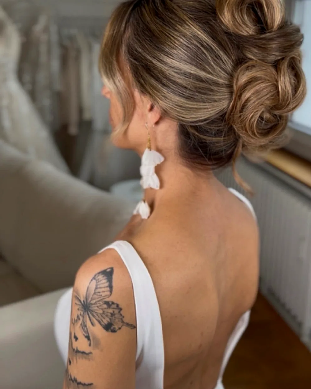 Messy Bun Hochsteckfrisur
